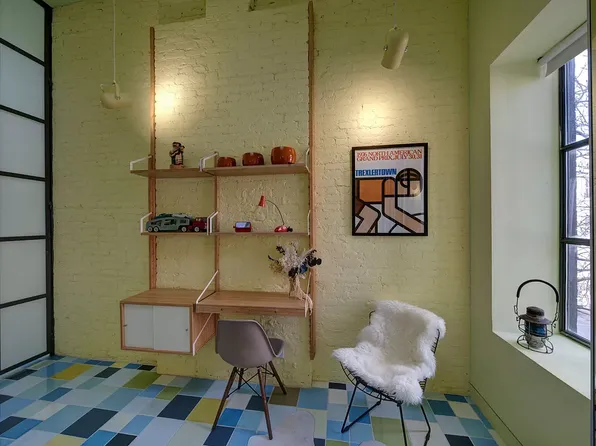 290 Bleecker Street image 18 of 29