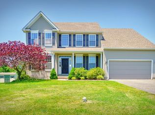 336 Summer Grove Ln, Pottstown, PA 19464