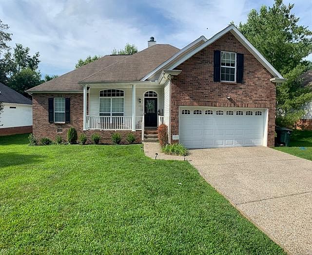 1st image of 121 Holly Ln