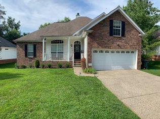121 Holly Ln, White House, TN 37188