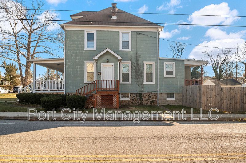 1st image of 5327 Wesley Ave Floor 2