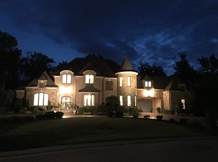 137 N Spring Dr, Jackson, TN 38305