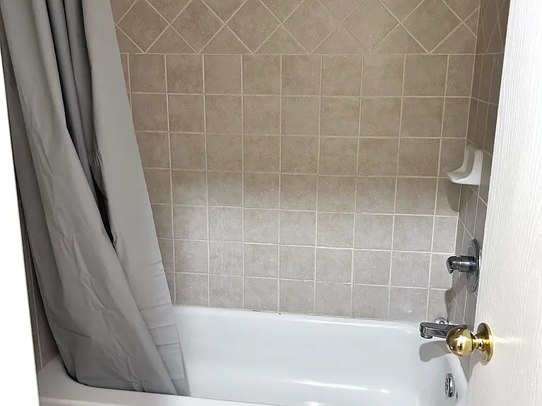 1702 Brook Ln — Photo 13
