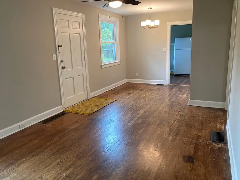 2234 Stratford Ave — Photo 6