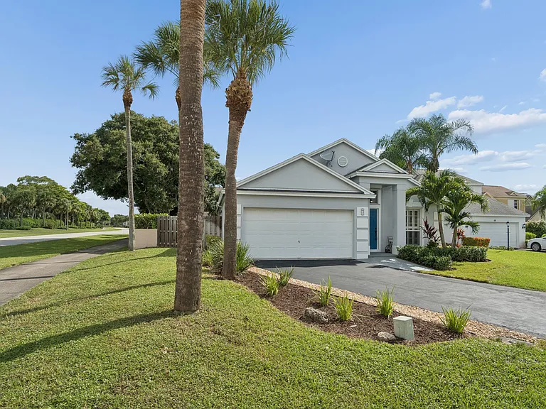 67 King Fisher Way — Photo 12