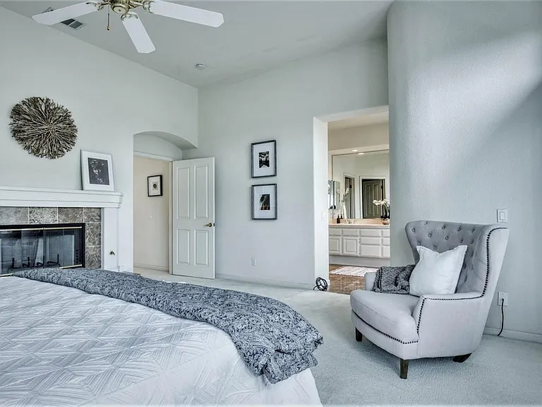 3233 Quail Hollow Dr #1 — Photo 57