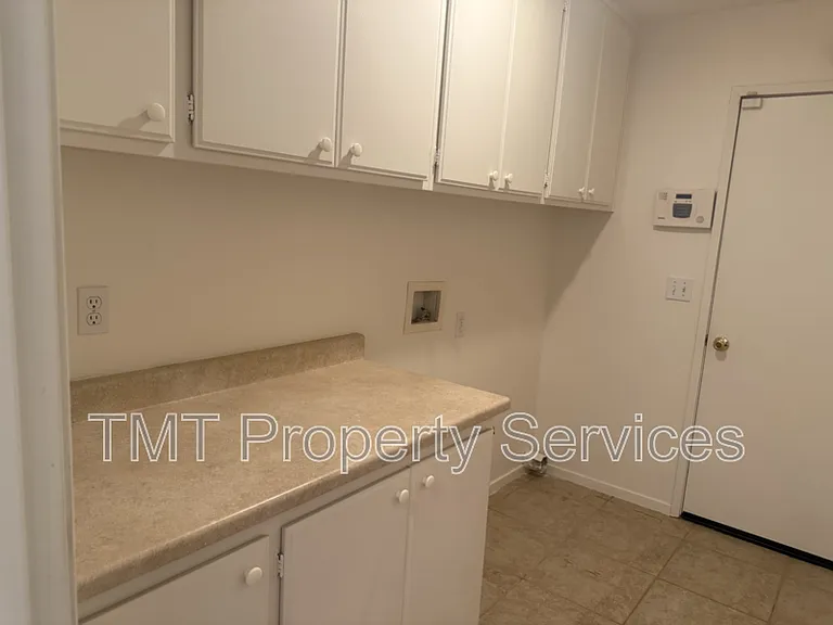 2742 La Purisima Ave — Photo 18