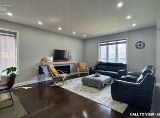 199 Forest Creek Dr #1, Kitchener, ON N2R0M1