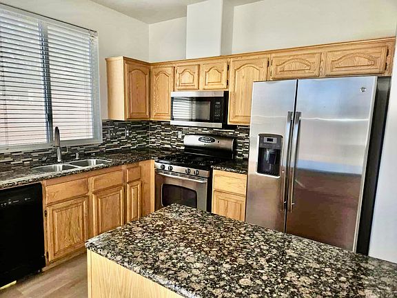 4th image of 9547 Cherrydale Ct