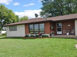 4704 Pierceville Rd, Cottage Grove, WI 53527