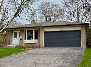 2218 Buttonbush Cres, Mississauga, ON L5L 1C5