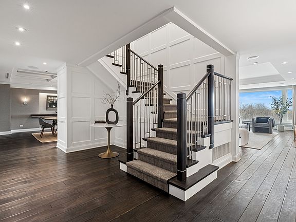 2nd image of 2120 N Lincoln Park W #5-6