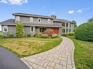 120 Barndoor Hills Rd, Suffield, CT 06078