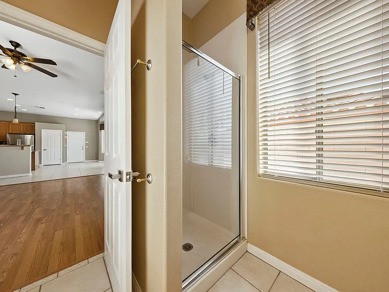 10221 Angel Peak Ct — Photo 40