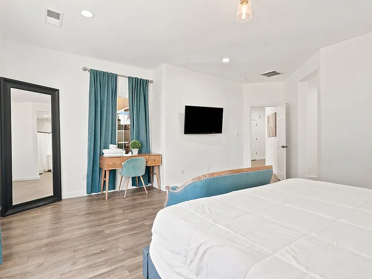 11505 Equinox Ave — Photo 23