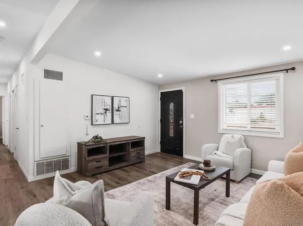 1127 Hemlock Ave, Imperial Beach, CA 91932