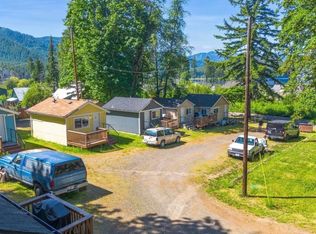 105 Front St S #3, Detroit, OR 97342