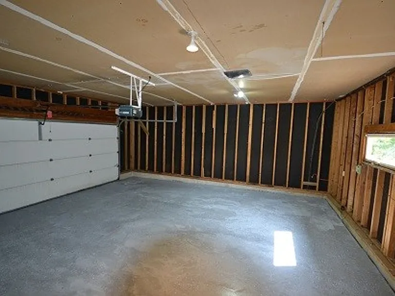 4401 E Oak St — Photo 16