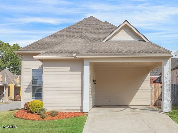 2nd image of 207 Floridian Ln