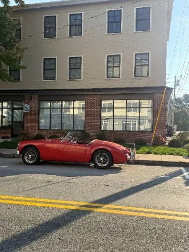 2 bed, 2.0 bath, 1100 sqft, $3,100 — Photo 1