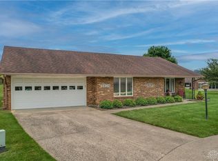 1036 Carson Ln, Springfield, OH 45503