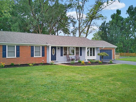 2nd image of 8265 Forest Rd