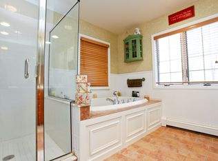 20 Elizabeth Pl, Armonk, NY 10504