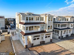 12 E Marine Ln, Brant Beach, NJ