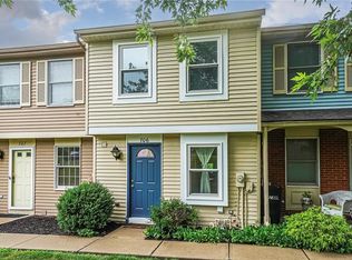 706 Bonnie Brae Dr #706, Coraopolis, PA 15108