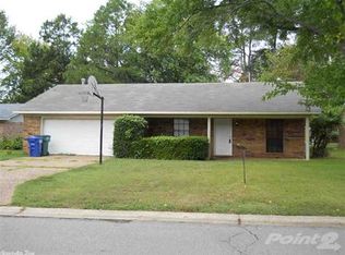 305 Fairway Dr, Conway, AR 72034