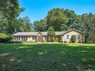 990 Riverwood Ln, Lincolnton, NC 28092