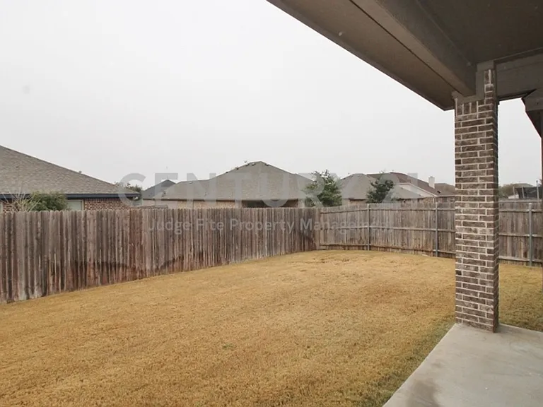 122 Sierra Dr — Photo 25