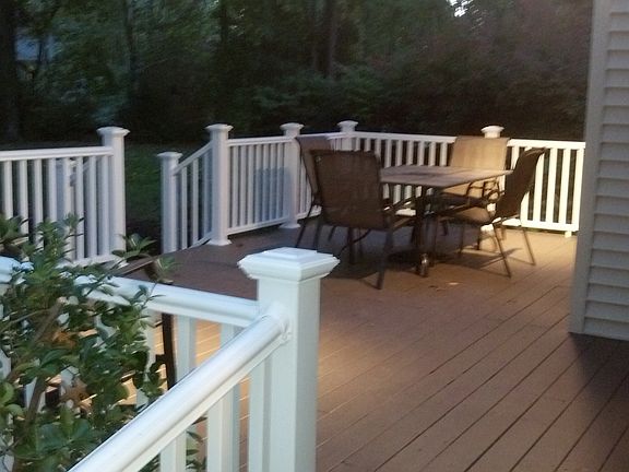 4th image of 10 Sandburg Dr