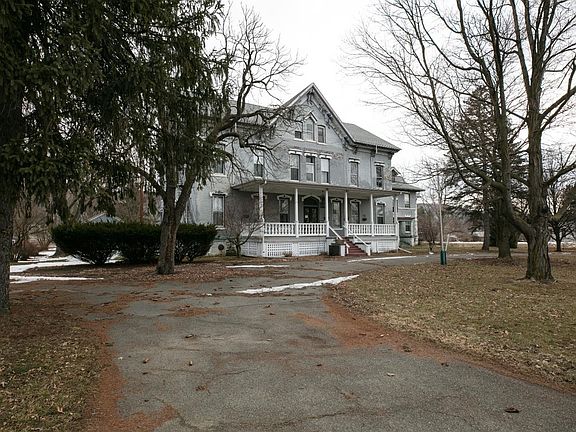 3rd image of 1526 Grand Central Ave