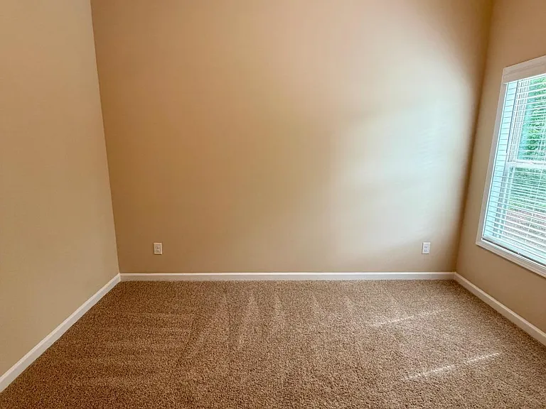 104 Armory Creek Dr — Photo 15