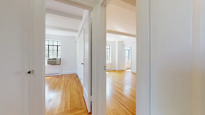 Rented by Bond New York | media 24