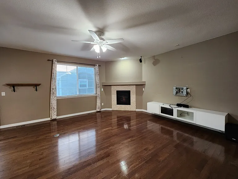 8314 Grasslands Way — Photo 10