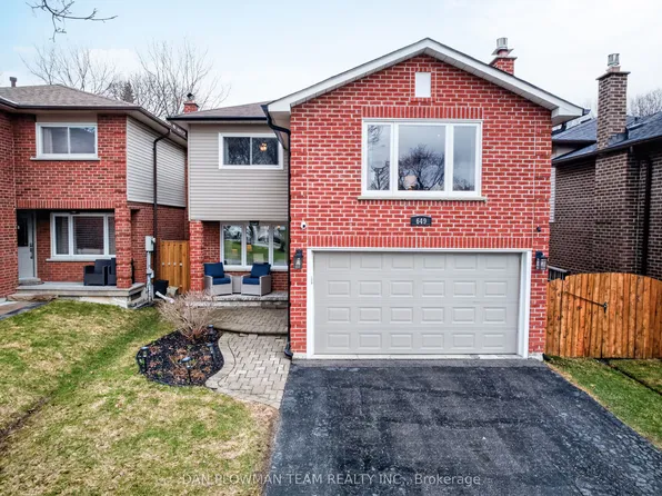 649 Dunn Cres, Pickering, ON L1W 3T4