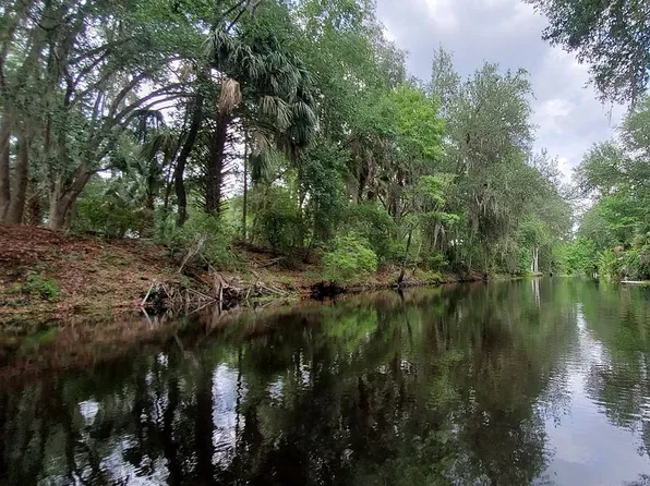 1637 Caroline Dr, Pierson, FL 32180