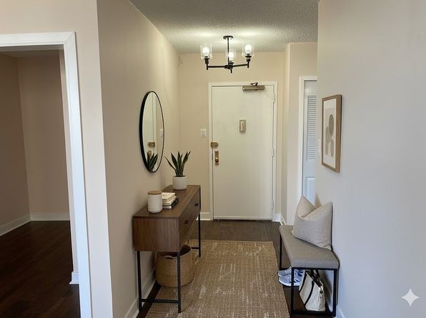 3705 S George Mason Dr APT 1403