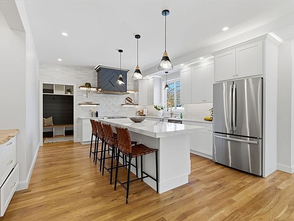 5th image of 27 Purity Springs Rd