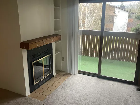 7540 Foxridge Way, Anchorage, AK 99518