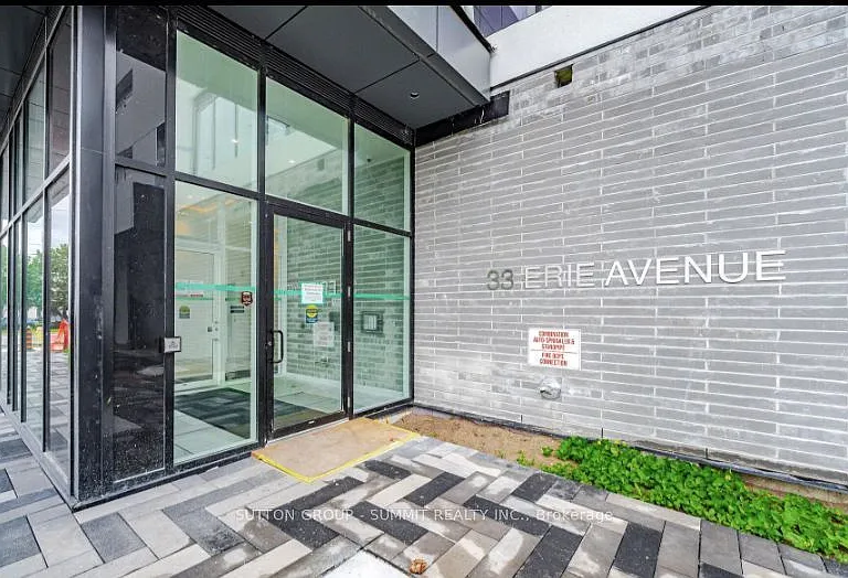 33 Erie Ave #402 — Photo 3