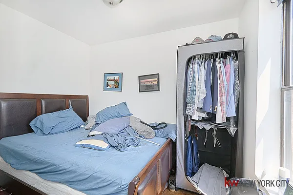 Rented by Keller Williams NYC | media 25