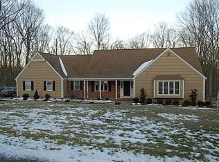 40 Laura Ln, Morristown, NJ 07960