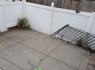 404 Stratford Rd, Brooklyn, NY 11218