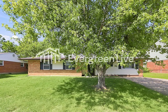 7215 Sancroft Dr
