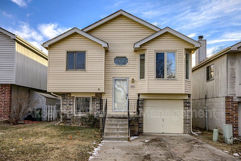 6111 S 77th St, Ralston, NE 68127 Zillow