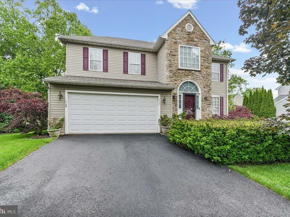 111 Danbury Dr, East Fallowfield, PA 19320