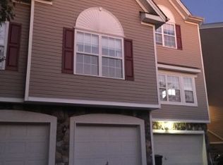 255 Ridge Dr, Pompton Lakes, NJ 07442